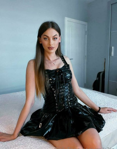 lesbian feet onlyfans beautiful naked photo