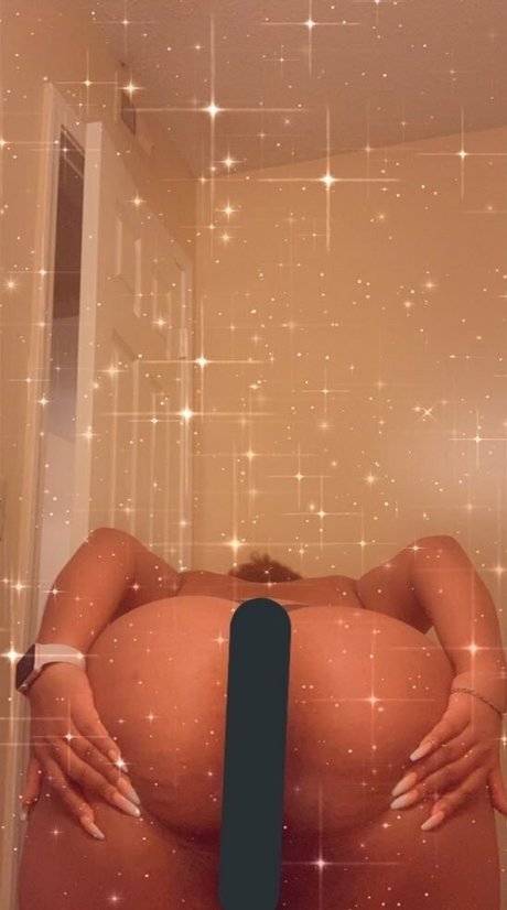 shortstacc nude star photos