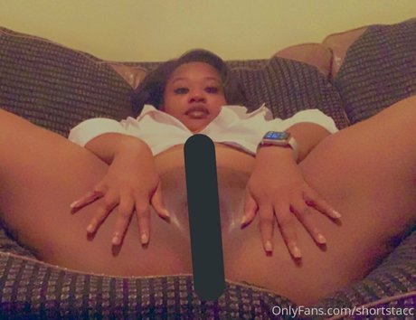 shortstacc model nude images