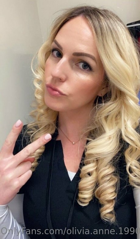 Olivia Anne 1990 Profile pic