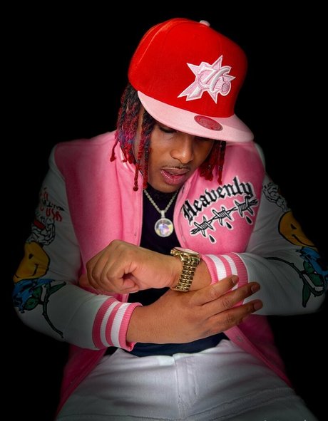 otmdee nudes model img