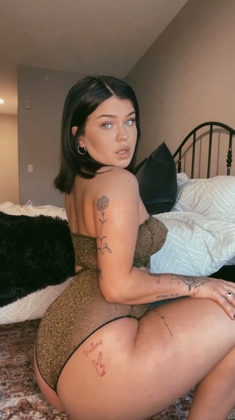 blonde pregnant onlyfans exclusive pics