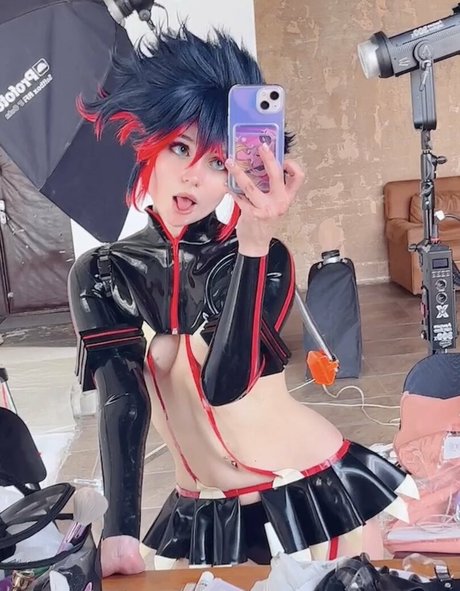 Alcololi naked pornstar pic