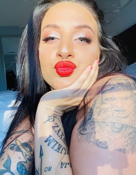 Demoncakes pornstar sexy pictures