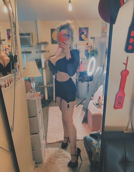 tayyymoney nice model image