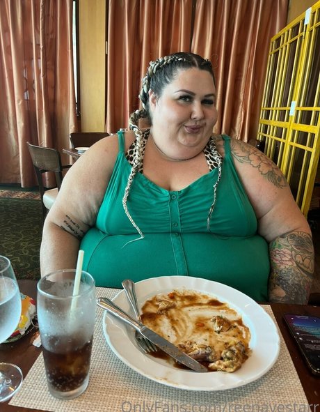 reenayestarr model naked picture