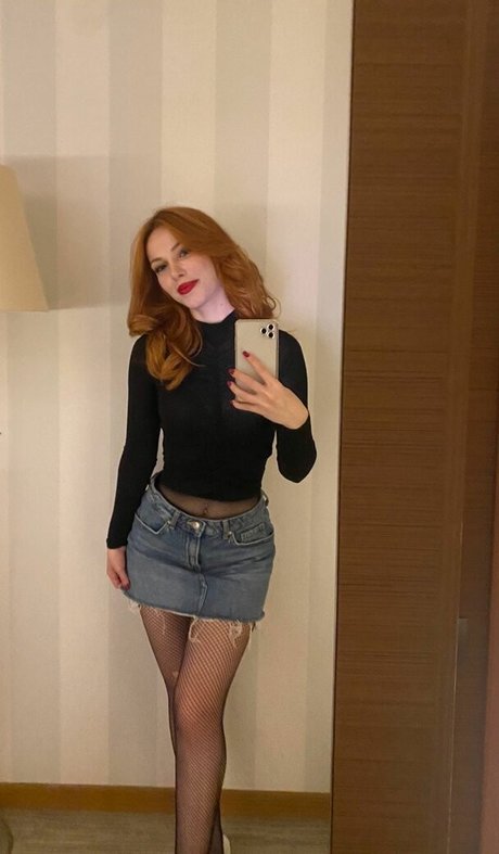 Aysennyuksel art model image