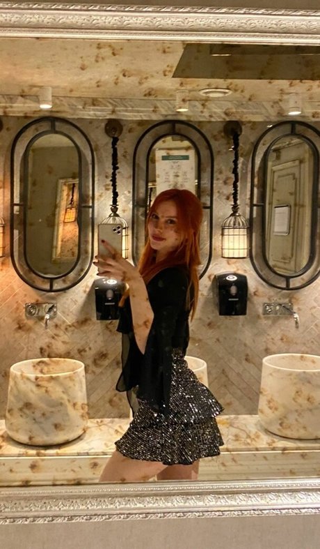 Aysennyuksel model top archive