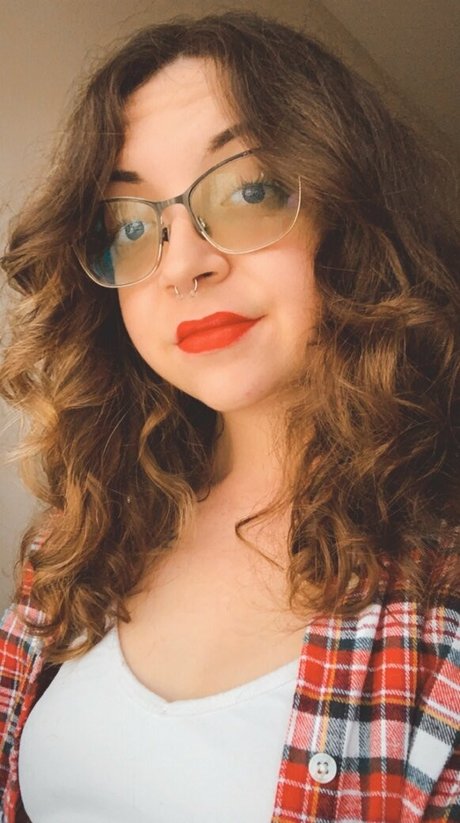 blonde yoga onlyfans nice img