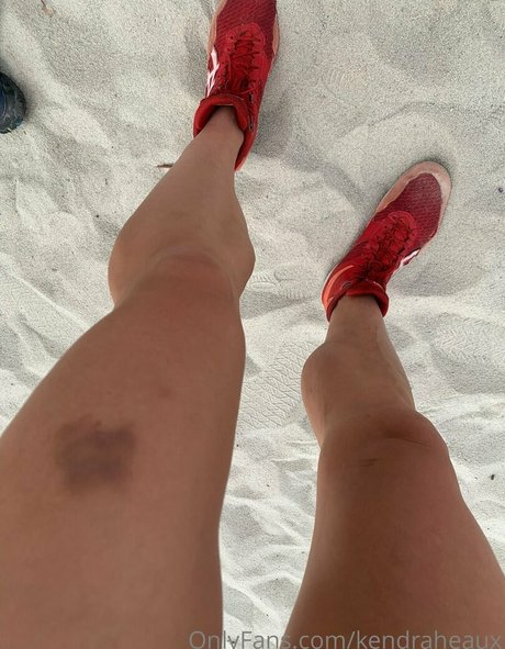 kendraheaux perfect model images