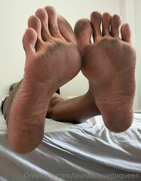 lauraazevedoqueen model perfect image