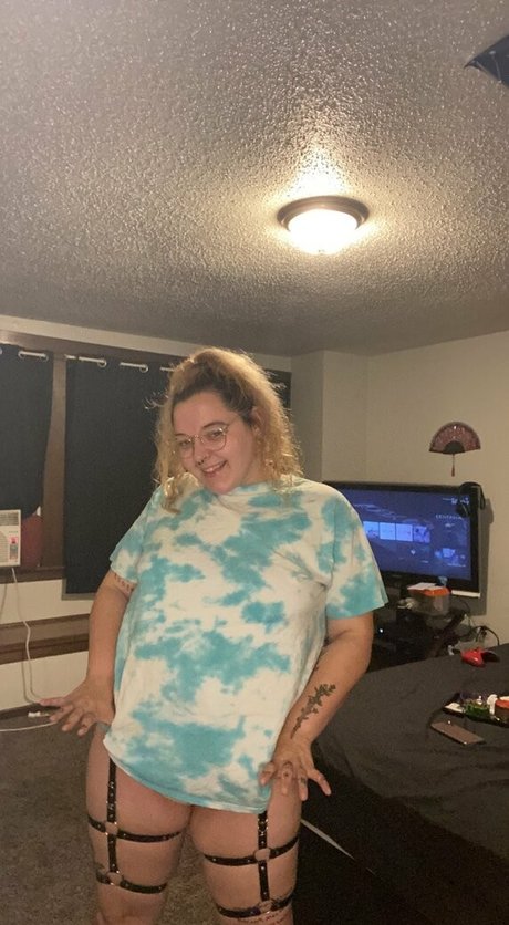 pipermedown sexy actress pics