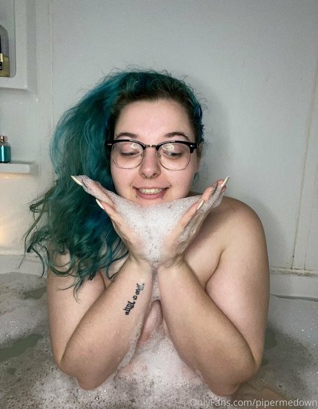 pipermedown hot actress gallery