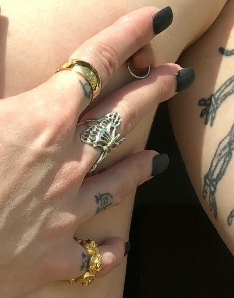 mochimochisosweet model sexy image