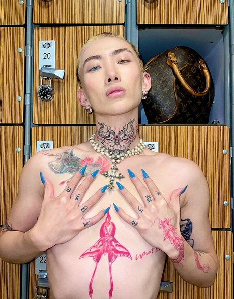 mochimochisosweet model nude pictures