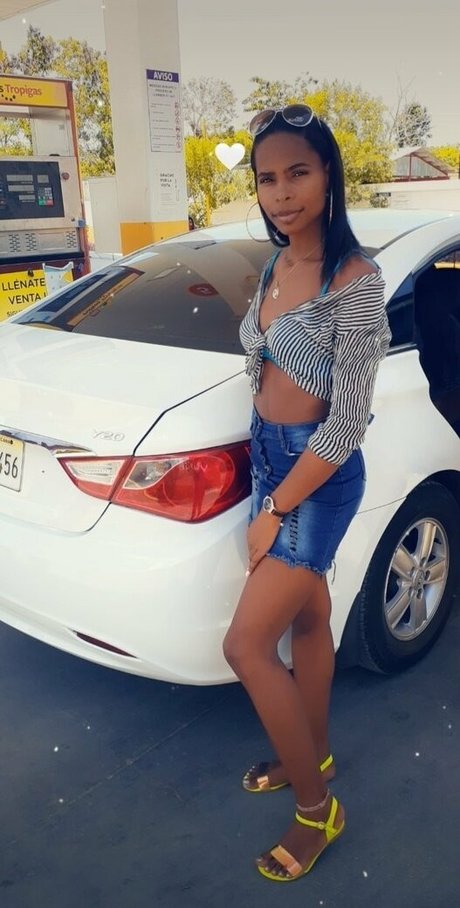 fannyskinny01 exclusive model pics