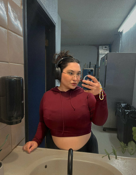 fun4lizzsfw pornstar hd pics