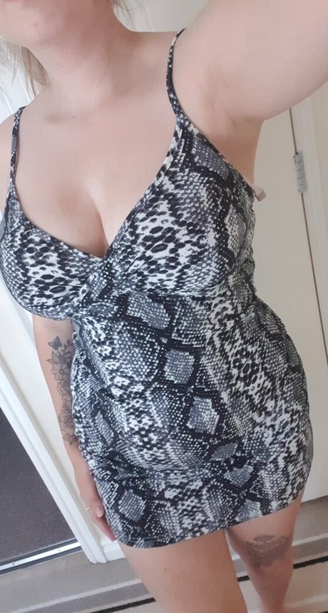 midgetgem95 xxx model pictures