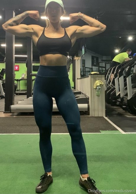 exclusivecc naked actress picture