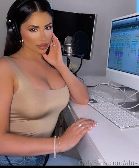 Alus free model pictures