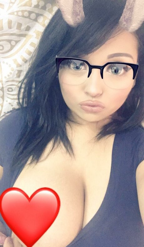 wachamarie erotic actress img