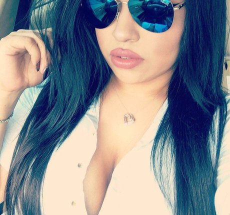 wachamarie sexy actress pictures