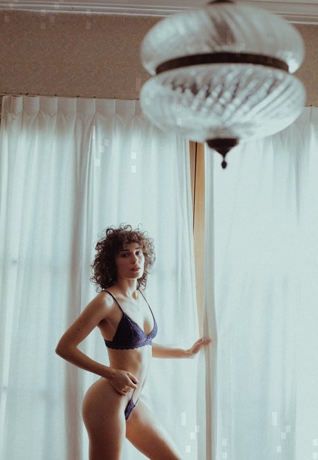 college student onlyfans nude picture