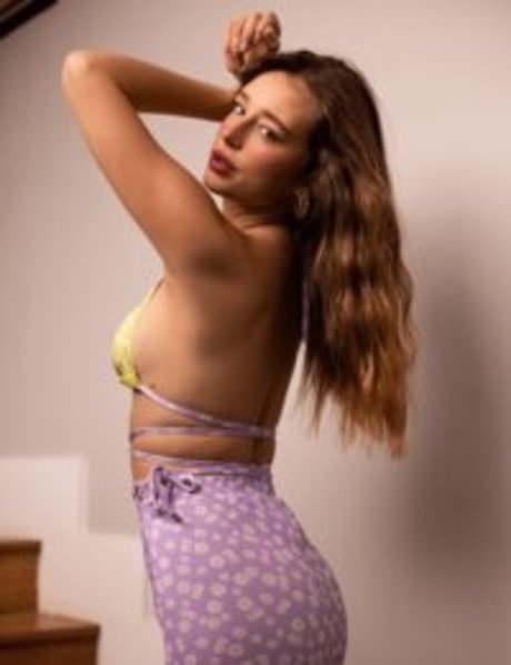 Duda Reis star exclusive galleries