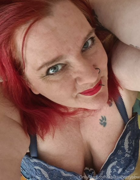 abigailbarrybbw model nude gallery