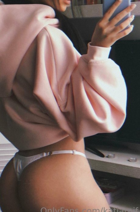 Katiaraif adult star pic