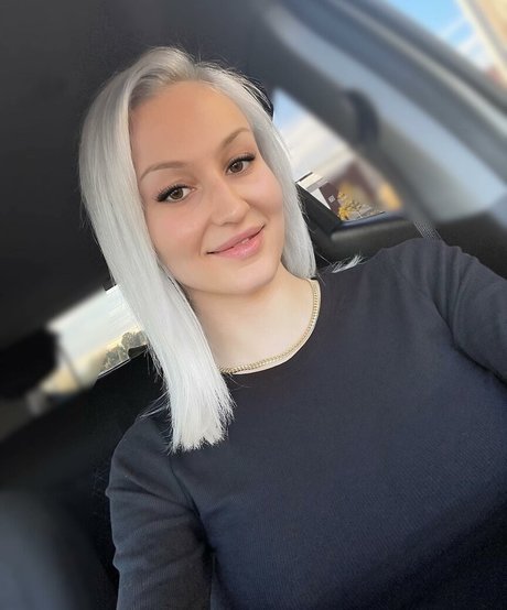 tawneycavanni xoox nude model archive