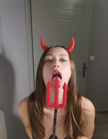 asian top onlyfans naked image