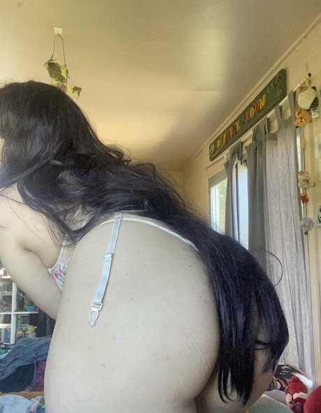 minniealiencos free model picture