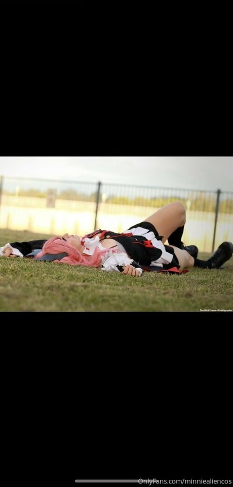 minniealiencos perfect actress pic