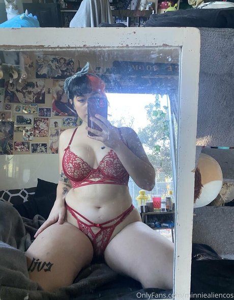 minniealiencos Profile pic