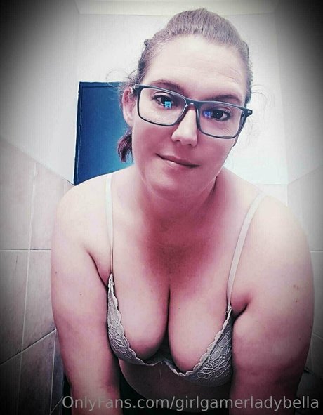 girlgamerladybella best actress pictures