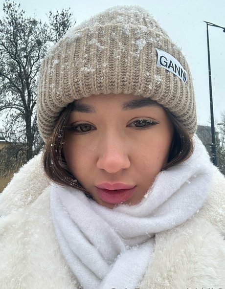 okhik0 best actress archive