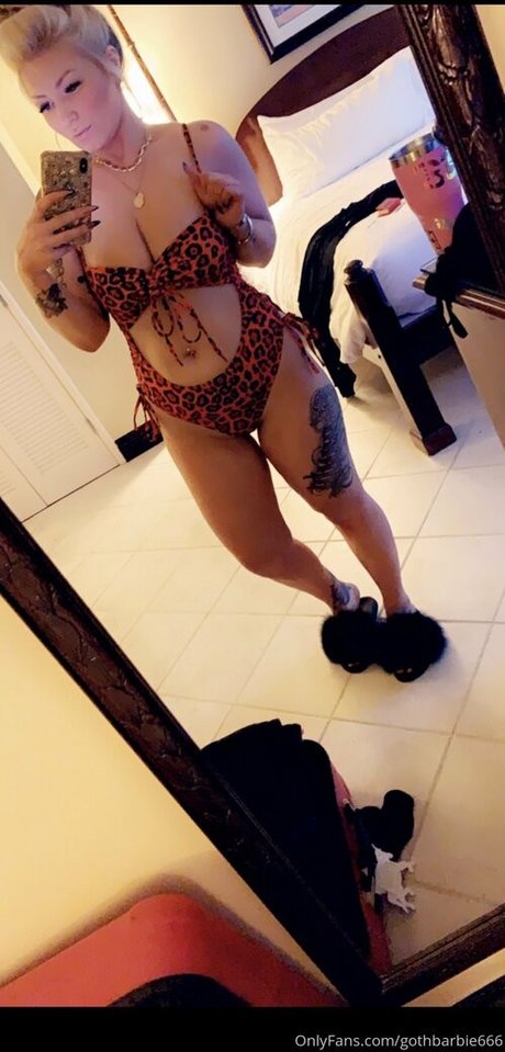 gothbarbie666 model adult archive