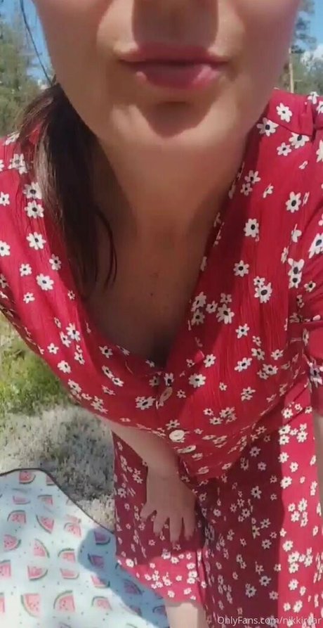 nikkirear exclusive actress image