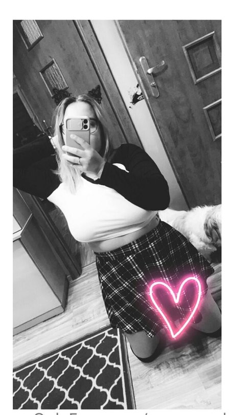 suuusanahfree model xxx img