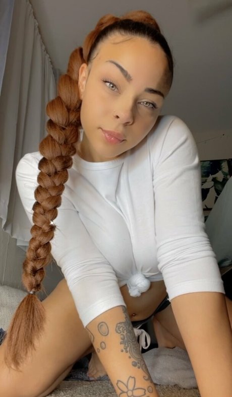 nude pregnant onlyfans hot picture