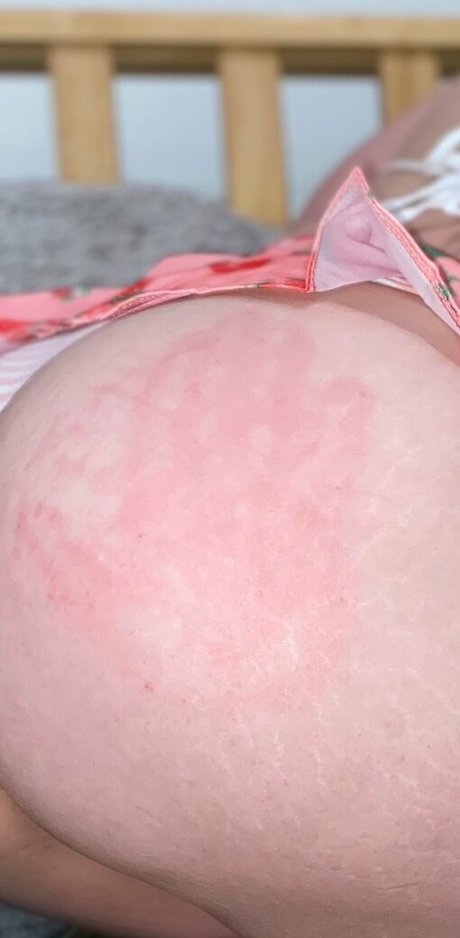 cheekywahmenfree nude star img