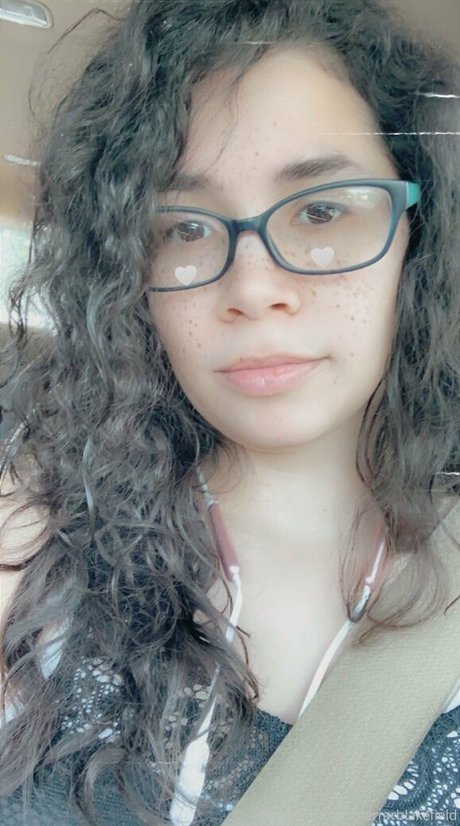 sierrarblakefield model free images