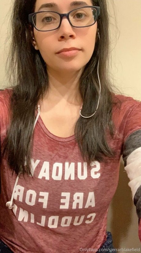 sierrarblakefield model nudes pic