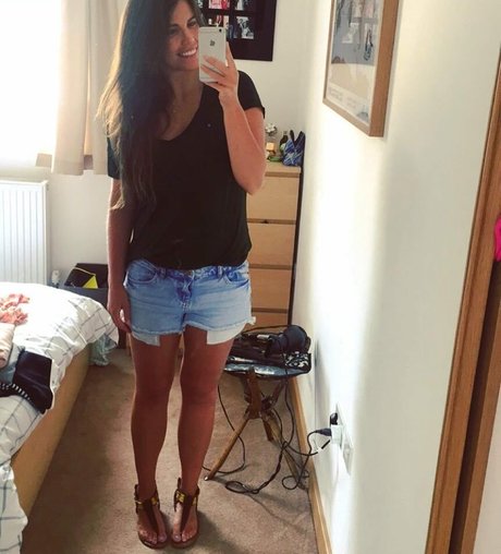 Becky Ives model erotic pic