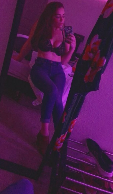 Emily Fox high quality model gallery