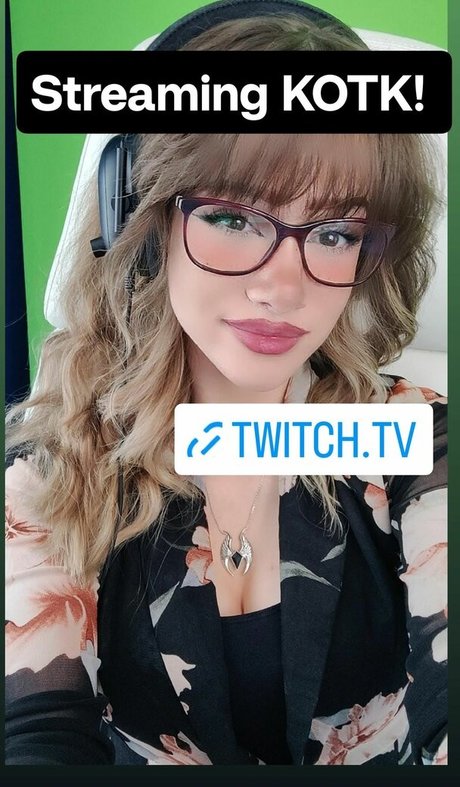 Lemonkiwi pornstar art picture