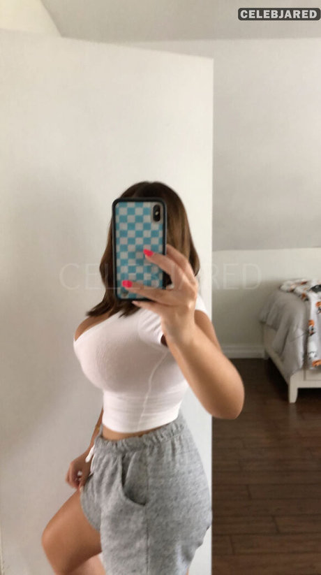 Nicole Osak exclusive actress picture