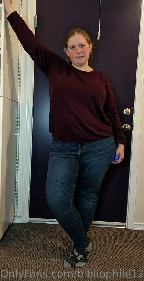 bibliophile120 model art photo