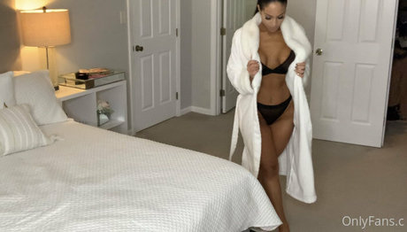 camilacruzzbb nudes model photo